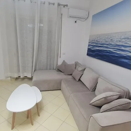 Sea & Sun Apartment